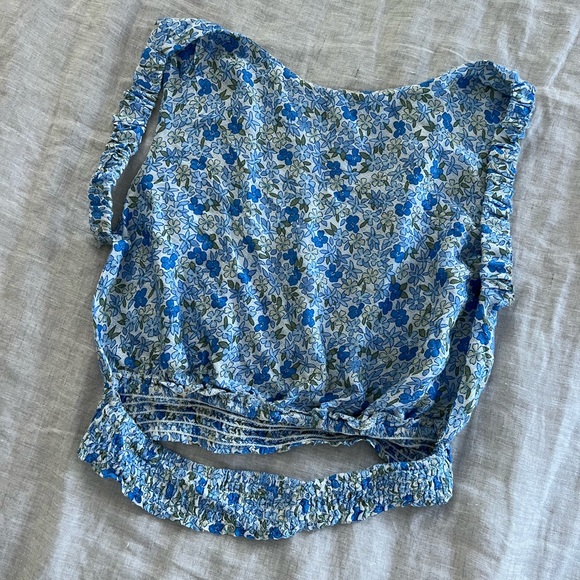 Open Back Floral Tank 💙 - Picture 3 of 4